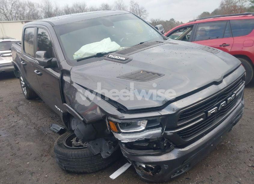 2020 Ram 1500 LARAMIE 4X4 5'7 BOX (VIN 1C6SRFJT2LN325211) main photo