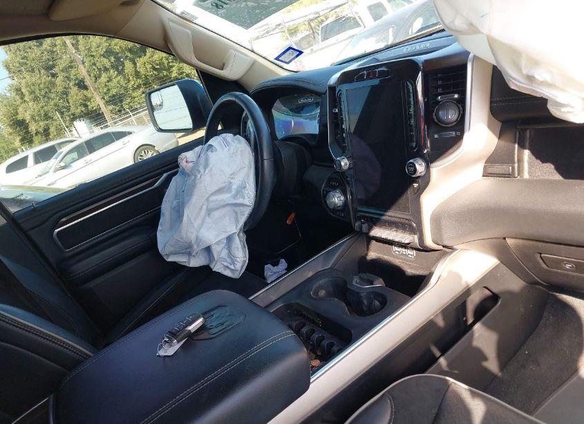 Photo 5 of 2021 Ram 1500 LARAMIE 4X4 5'7 BOX (VIN 1C6SRFJT2MN639748)