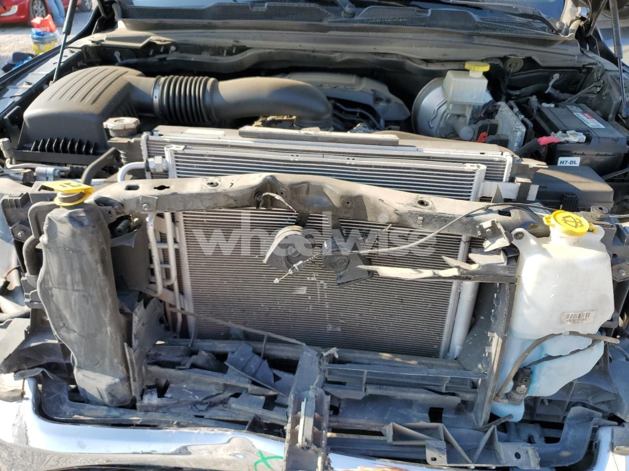 Photo 11 of 2020 RAM 1500 LARAMIE (VIN 1C6SRFJT2MN819960)