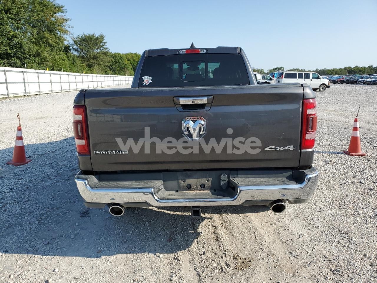 Photo 6 of 2020 RAM 1500 LARAMIE (VIN 1C6SRFJT2MN819960)