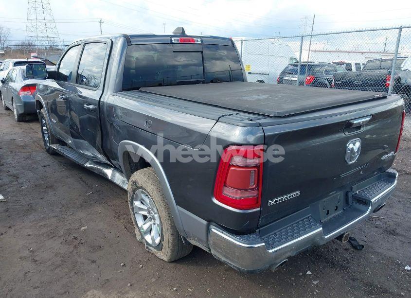 Photo 3 of 2019 Ram 1500 LARAMIE 4X4 5'7 BOX (VIN 1C6SRFJT3KN598804)