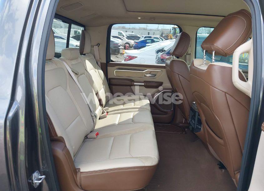 Photo 8 of 2019 Ram 1500 LARAMIE 4X4 5'7 BOX (VIN 1C6SRFJT3KN598804)