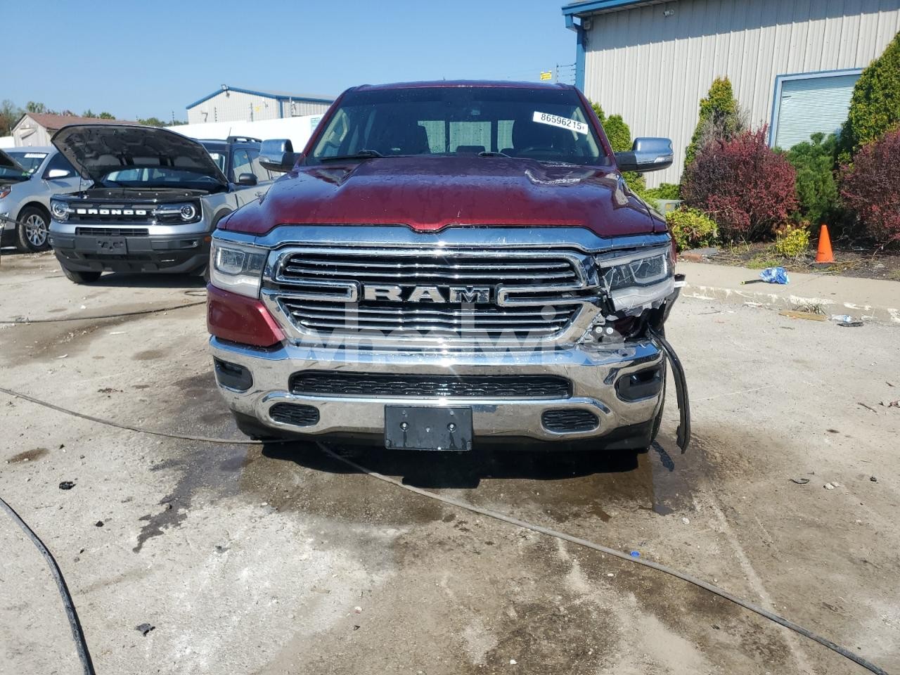 Photo 5 of 2019 RAM 1500 LARAMIE (VIN 1C6SRFJT3KN663408)