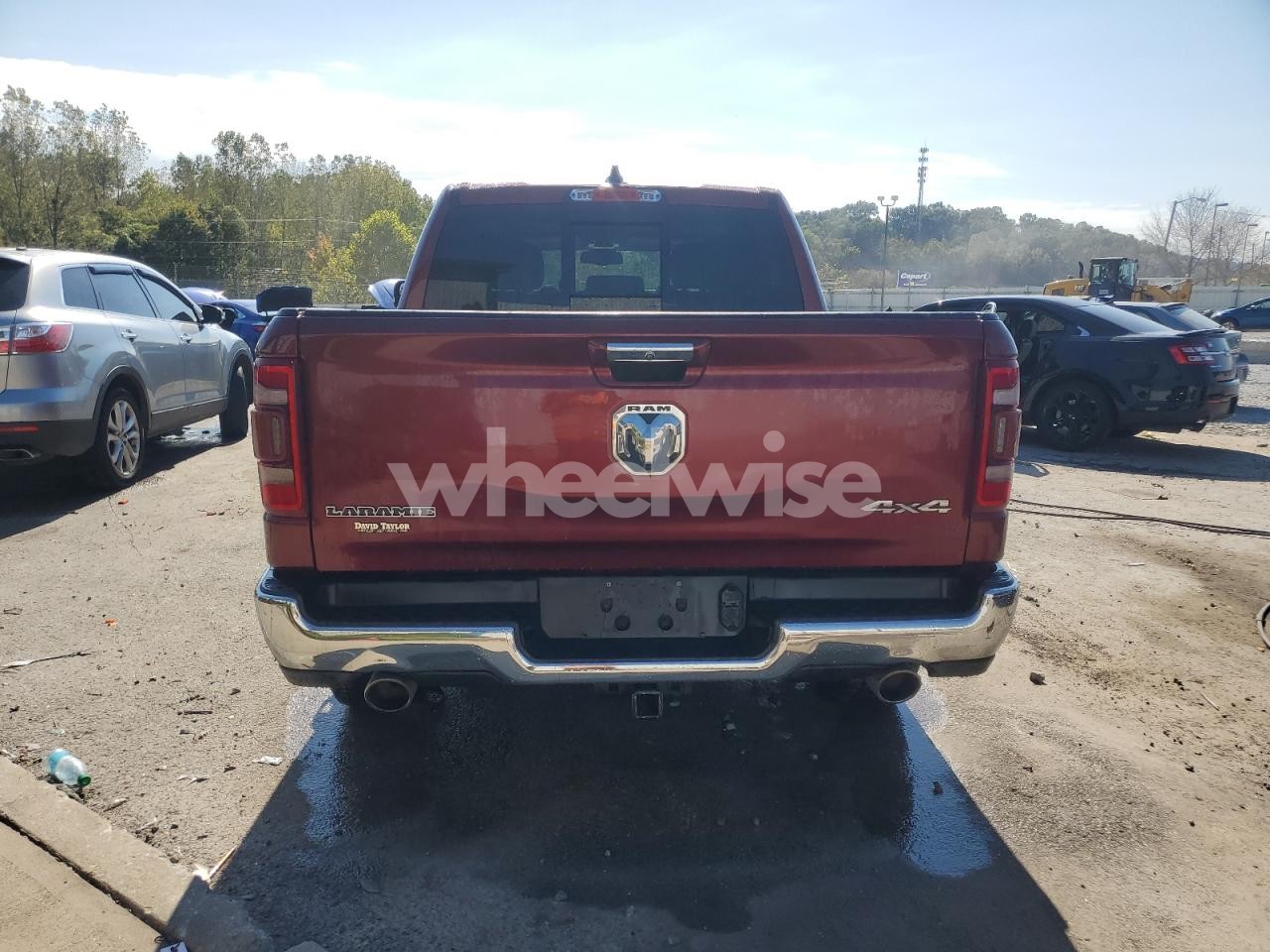 Photo 6 of 2019 RAM 1500 LARAMIE (VIN 1C6SRFJT3KN663408)