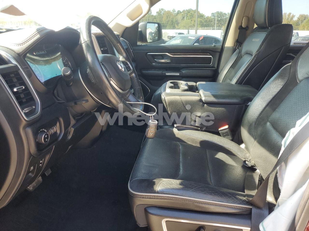 Photo 7 of 2019 RAM 1500 LARAMIE (VIN 1C6SRFJT3KN663408)