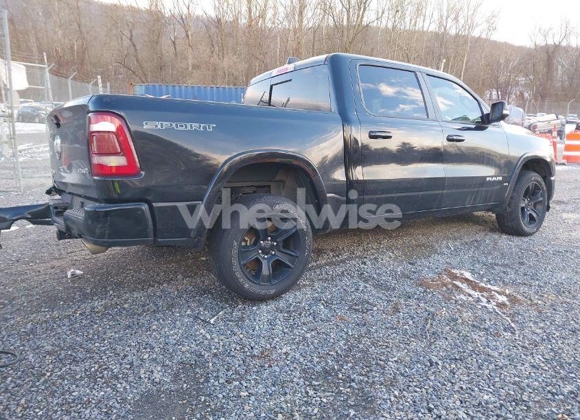 Photo 4 of 2020 Ram 1500 LARAMIE 4X4 5'7 BOX (VIN 1C6SRFJT3LN370190)