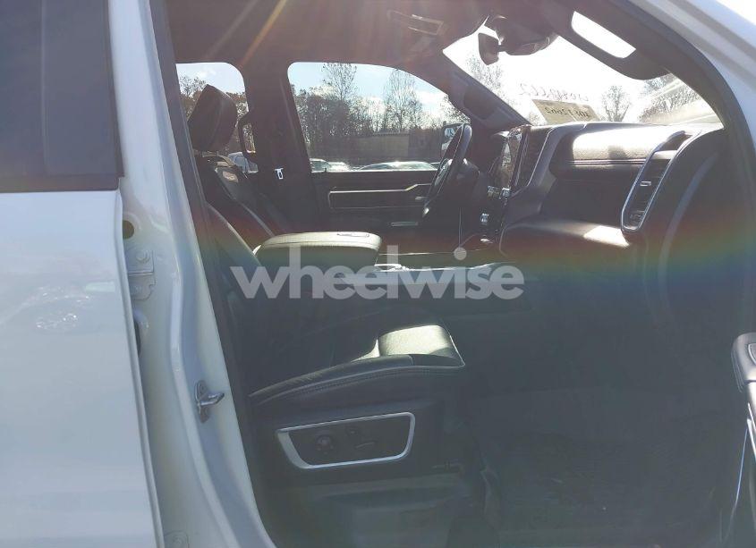 Photo 5 of 2021 Ram 1500 LARAMIE 4X4 5'7 BOX (VIN 1C6SRFJT3MN525130)