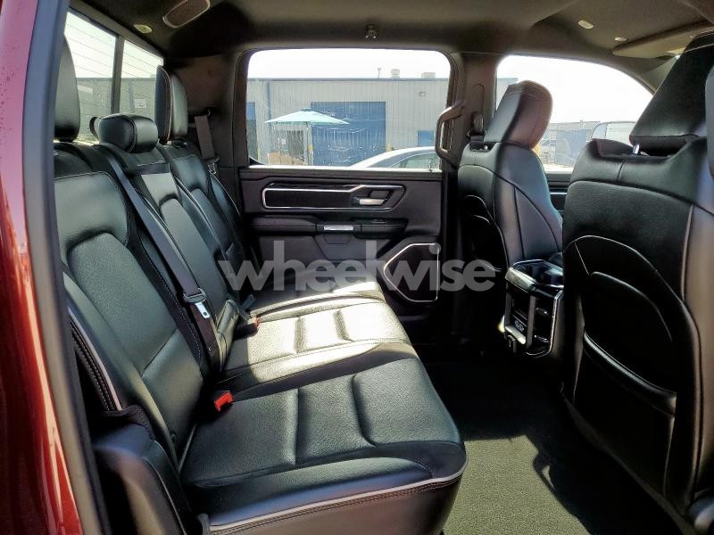 Photo 4 of 2019 RAM 1500 LARAMIE (VIN 1C6SRFJT4KN555007)