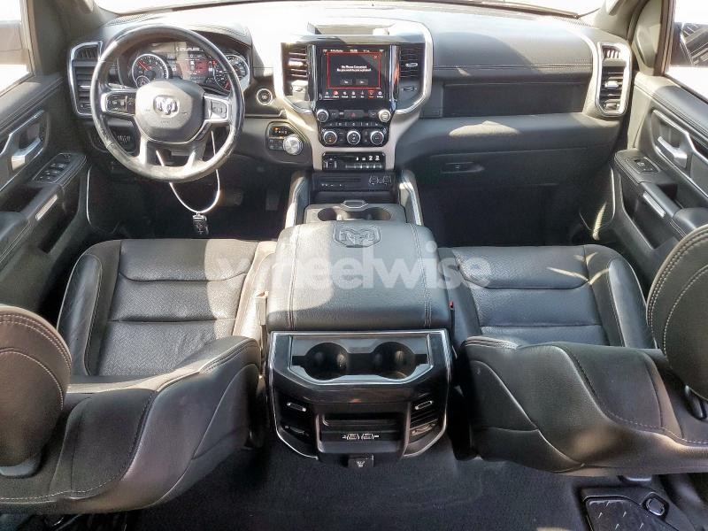 Photo 5 of 2019 RAM 1500 LARAMIE (VIN 1C6SRFJT4KN555007)