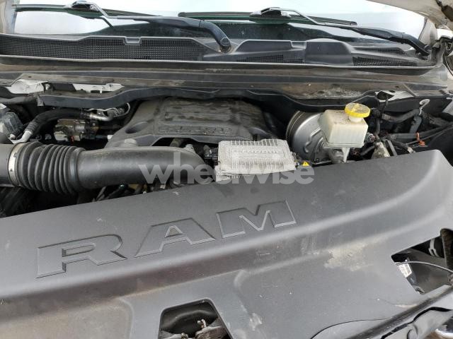 Photo 2 of 2019 RAM 1500 LARAMIE (VIN 1C6SRFJT4KN624505)