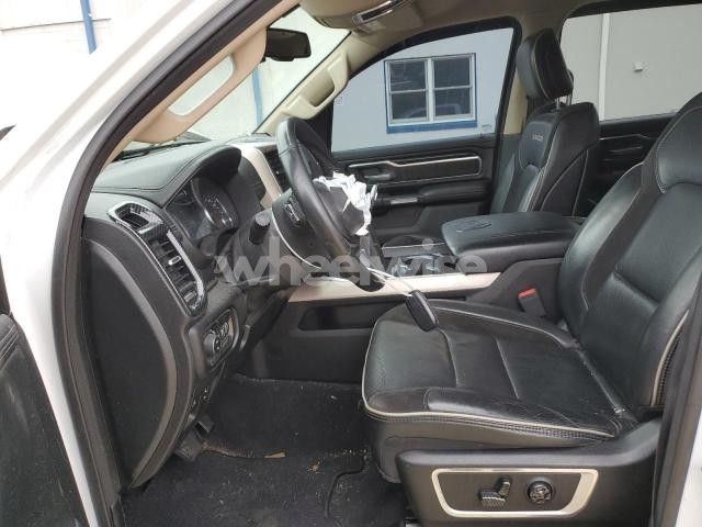 Photo 8 of 2019 RAM 1500 LARAMIE (VIN 1C6SRFJT4KN624505)