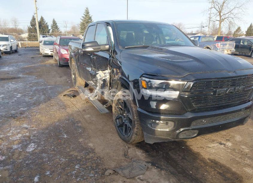 2021 Ram 1500 LARAMIE 4X4 5'7 BOX (VIN 1C6SRFJT4MN587121) main photo