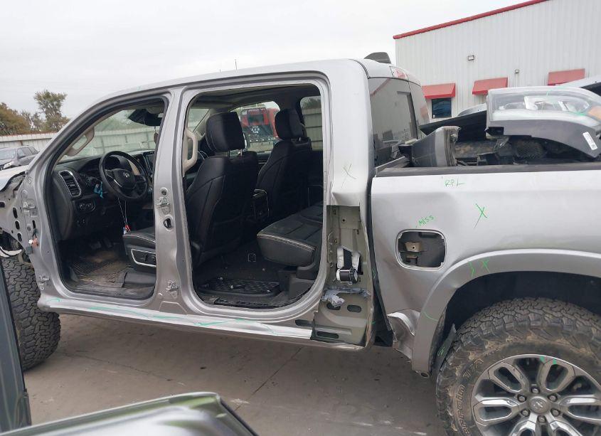 Photo 15 of 2022 Ram 1500 LARAMIE 4X4 5'7 BOX (VIN 1C6SRFJT4NN128852)