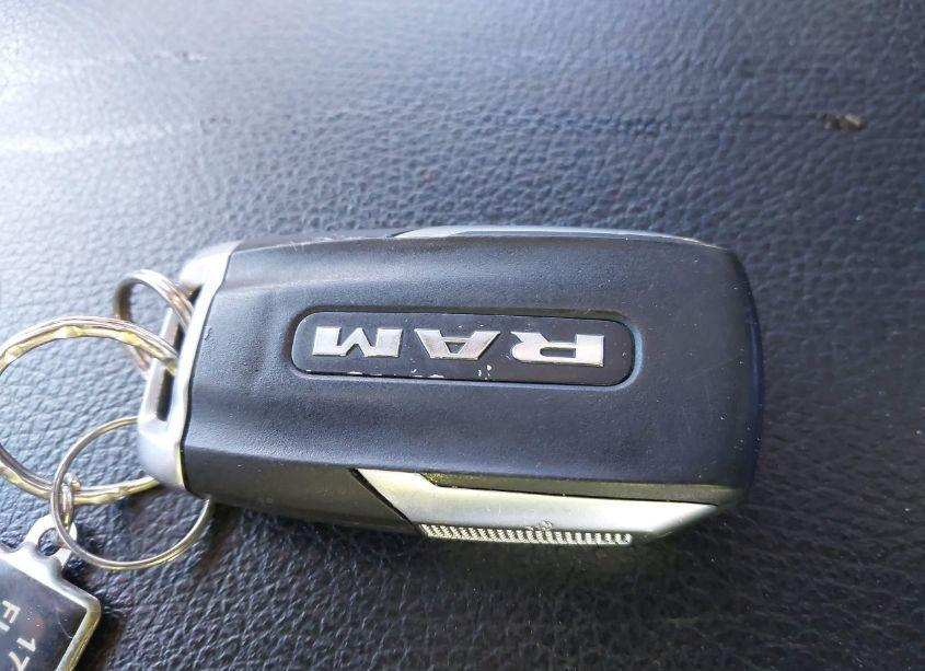 Photo 11 of 2019 Ram 1500 LARAMIE 4X4 5'7 BOX (VIN 1C6SRFJT5KN505569)