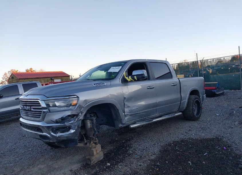 Photo 2 of 2019 Ram 1500 (VIN 1C6SRFJT5KN507838)