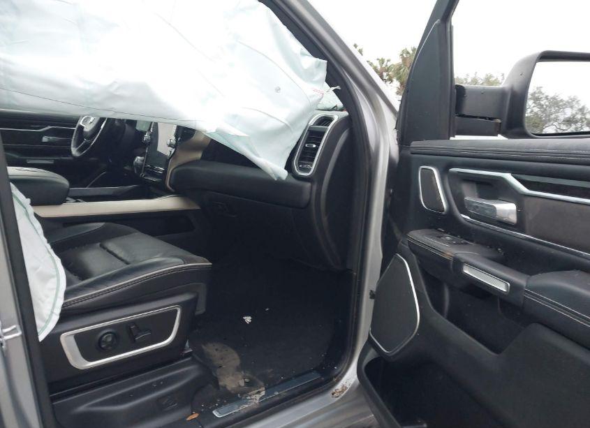 Photo 5 of 2019 Ram 1500 LARAMIE 4X4 5'7 BOX (VIN 1C6SRFJT5KN686530)