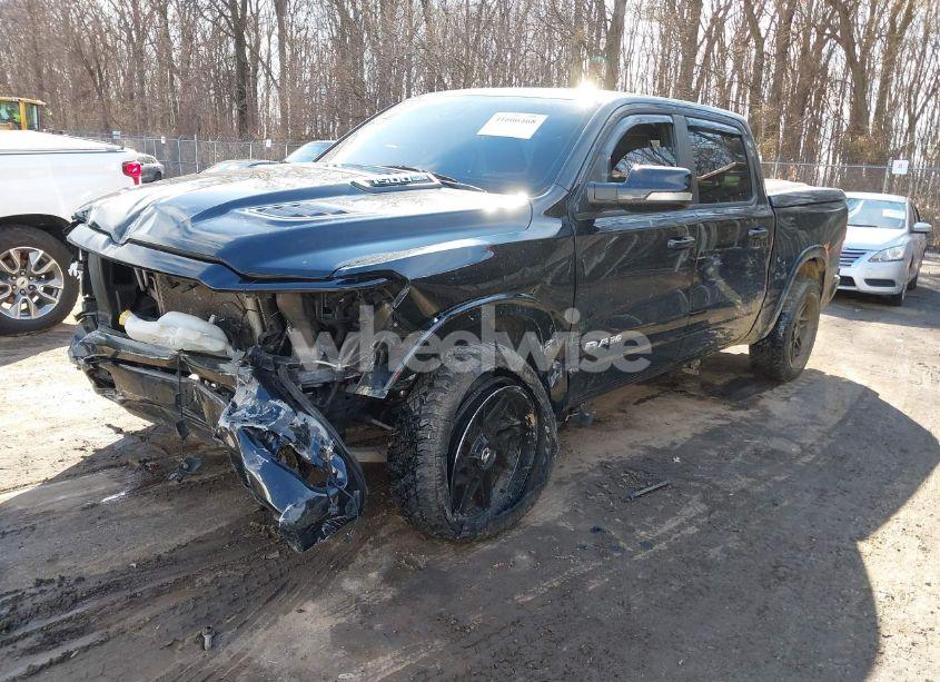 Photo 2 of 2019 Ram 1500 LARAMIE 4X4 5'7 BOX (VIN 1C6SRFJT5KN772582)