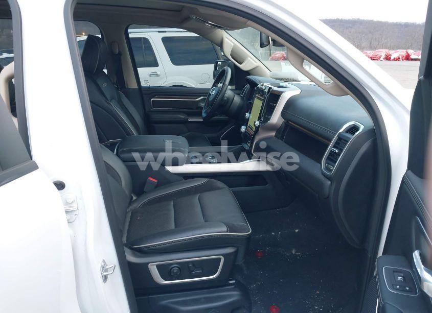 Photo 5 of 2020 Ram 1500 LARAMIE 4X4 5'7 BOX (VIN 1C6SRFJT5LN220243)