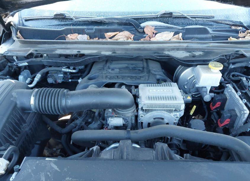 Photo 10 of 2021 Ram 1500 LARAMIE 4X4 5'7 BOX (VIN 1C6SRFJT5MN805874)