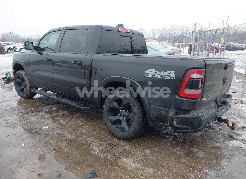 Photo 3 of 2019 Ram 1500 LARAMIE (VIN 1C6SRFJT6KN686472)