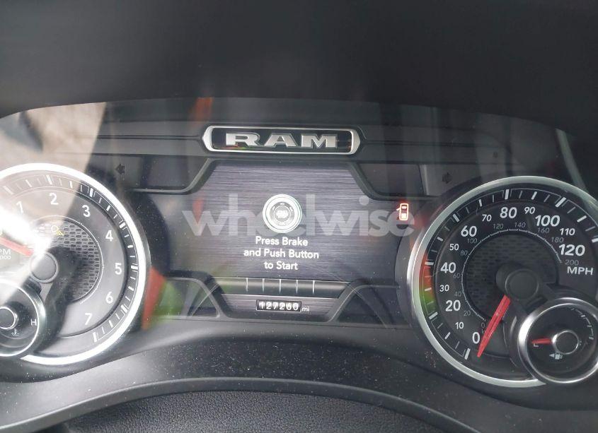 Photo 7 of 2019 Ram 1500 LARAMIE (VIN 1C6SRFJT6KN686472)