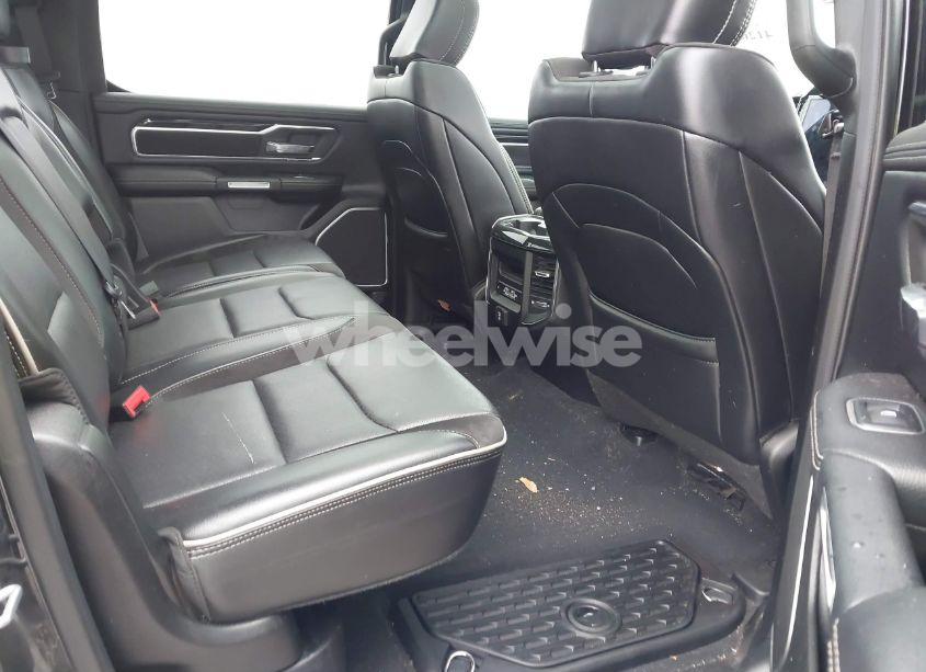 Photo 8 of 2019 Ram 1500 LARAMIE (VIN 1C6SRFJT6KN686472)