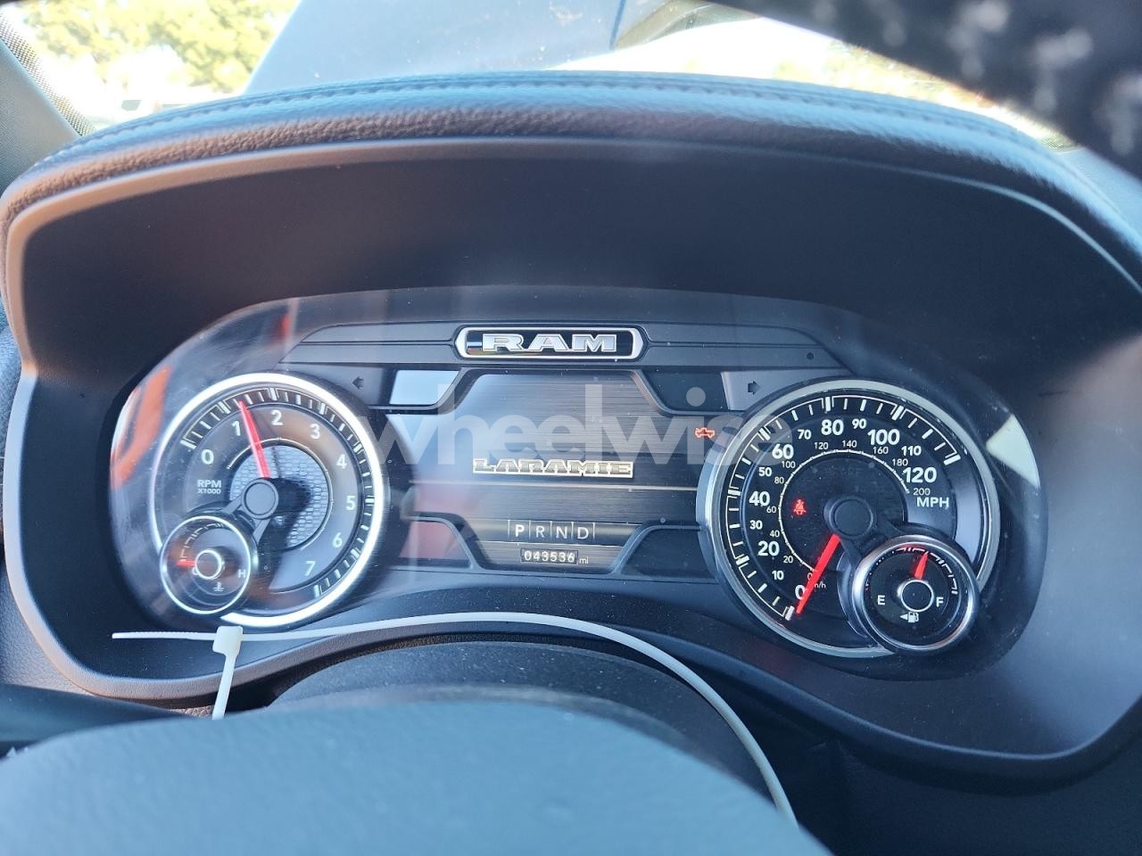 Photo 9 of 2019 RAM 1500 LARAMIE (VIN 1C6SRFJT6KN861724)