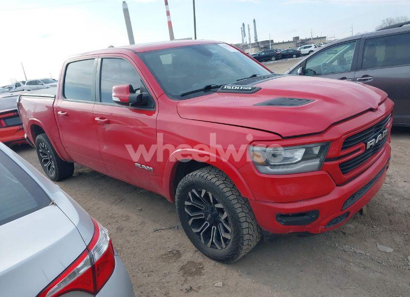2019 Ram 1500 LARAMIE 4X4 5'7 BOX (VIN 1C6SRFJT6KN924952) main photo