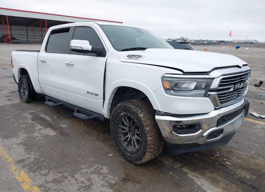 2020 Ram 1500 LARAMIE 4X4 5'7 BOX (VIN 1C6SRFJT6LN193943) main photo