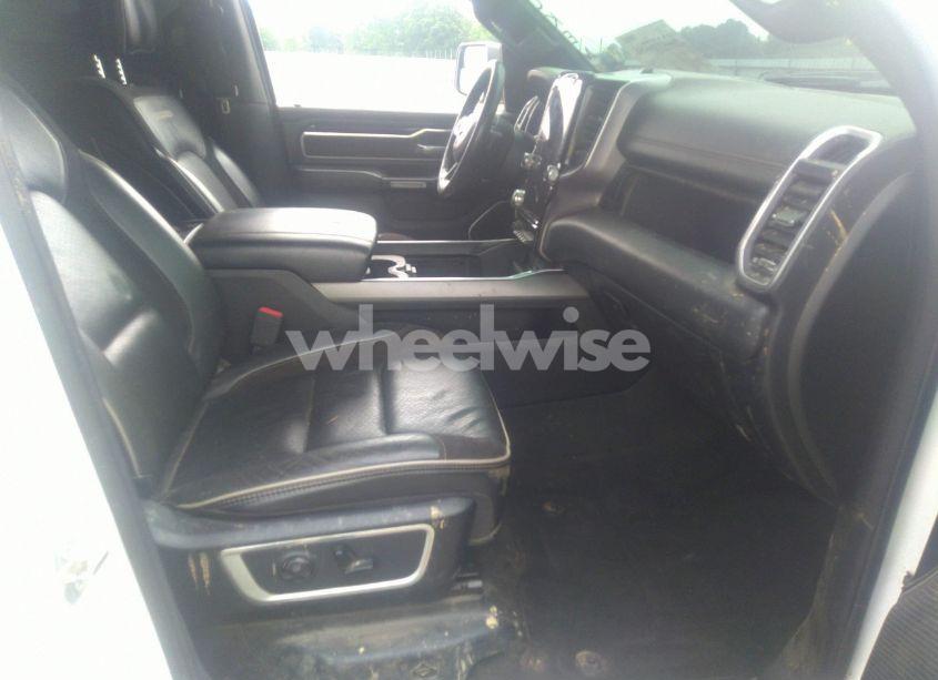 Photo 5 of 2020 Ram 1500 LARAMIE 4X4 5'7 BOX (VIN 1C6SRFJT6LN398405)