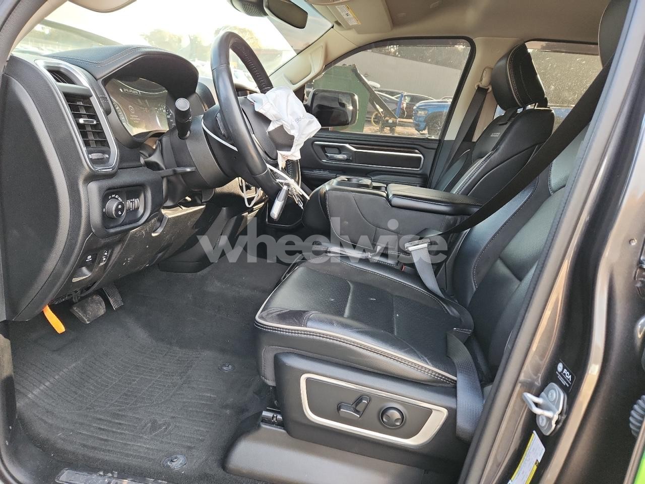 Photo 7 of 2022 RAM 1500 LARAMIE (VIN 1C6SRFJT6NN314120)