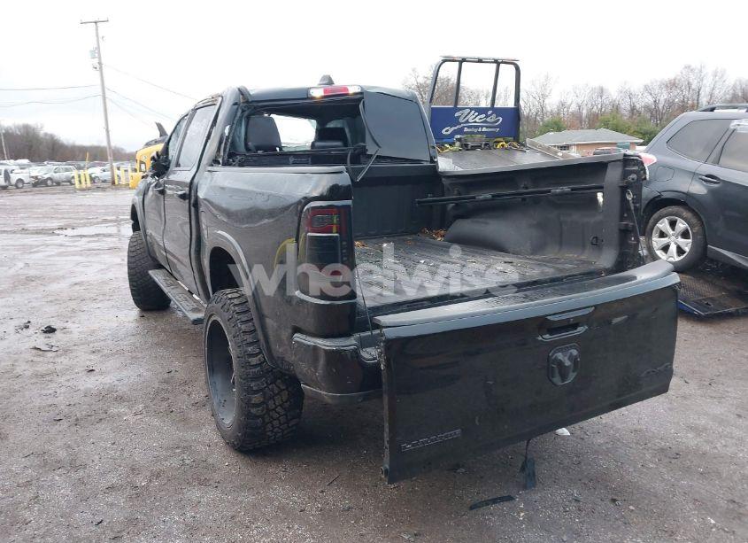 Photo 3 of 2019 Ram 1500 LARAMIE 4X4 5'7 BOX (VIN 1C6SRFJT7KN607679)