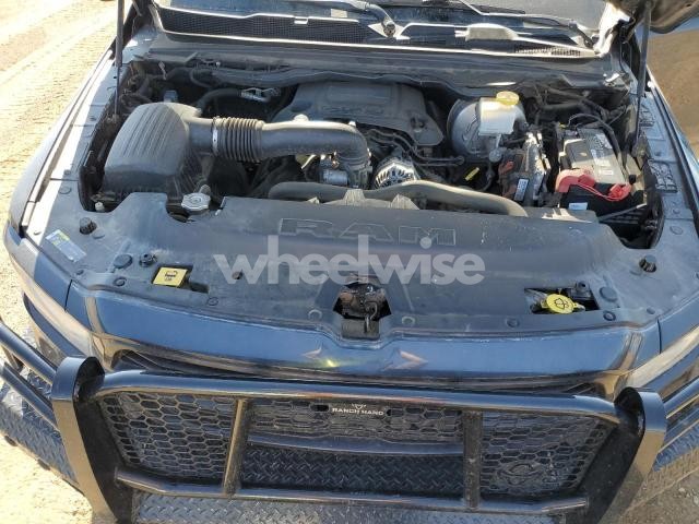 Photo 10 of 2019 RAM 1500 LARAMIE (VIN 1C6SRFJT7KN694404)