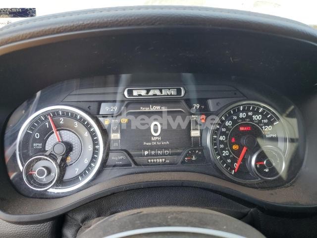 Photo 12 of 2019 RAM 1500 LARAMIE (VIN 1C6SRFJT7KN694404)