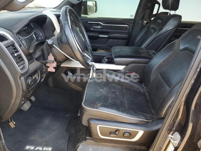 Photo 8 of 2019 RAM 1500 LARAMIE (VIN 1C6SRFJT7KN694404)