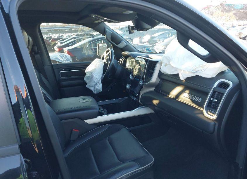 Photo 5 of 2019 Ram 1500 LARAMIE 4X4 5'7 BOX (VIN 1C6SRFJT7KN909828)