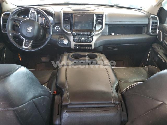 Photo 10 of 2019 RAM 1500 LARAMIE (VIN 1C6SRFJT8KN503816)