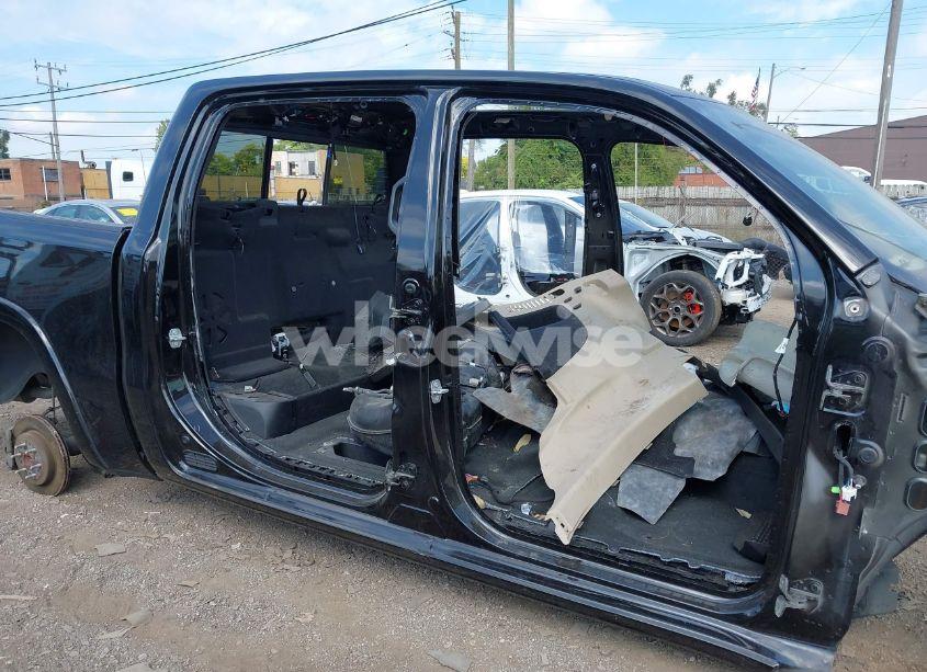 Photo 13 of 2021 Ram 1500 (VIN 1C6SRFJT8MN734993)