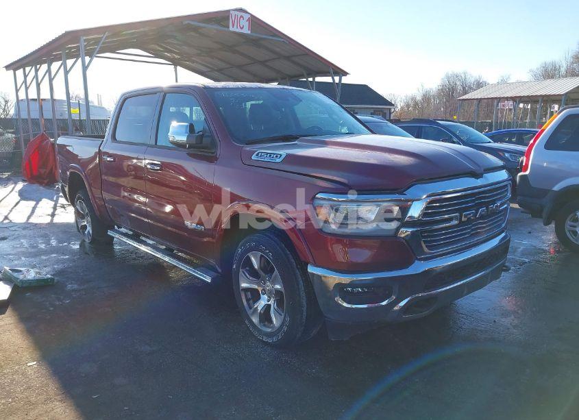 2021 Ram 1500 LARAMIE 4X4 5'7 BOX (VIN 1C6SRFJT8MN773616) main photo