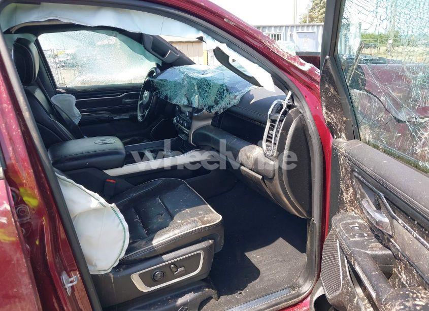 Photo 5 of 2019 Ram 1500 LARAMIE 4X4 5'7 BOX (VIN 1C6SRFJT9KN584180)