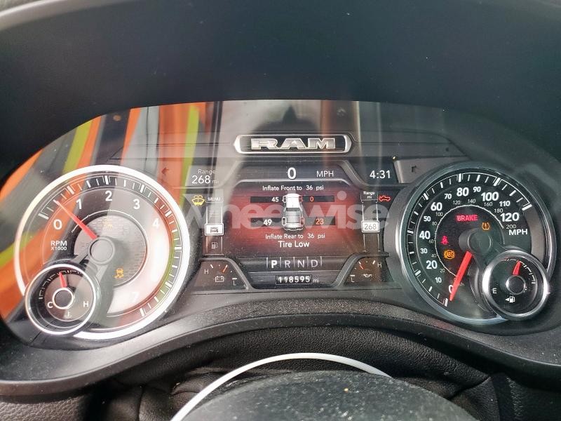 Photo 10 of 2019 RAM 1500 LARAMIE (VIN 1C6SRFJT9KN925299)