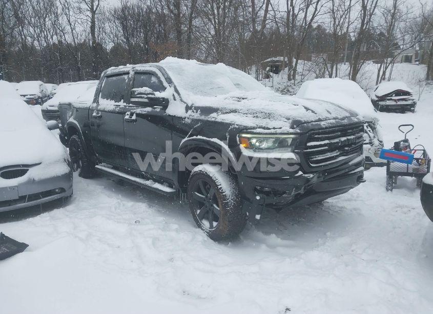 2020 Ram 1500 LARAMIE 4X4 5'7 BOX (VIN 1C6SRFJT9LN296774) main photo