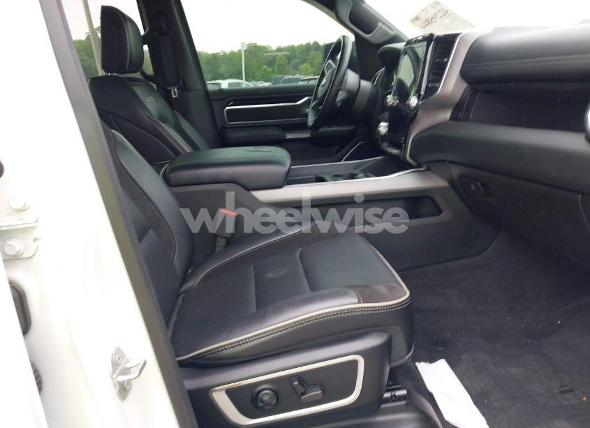 Photo 5 of 2021 Ram 1500 LARAMIE 4X4 5'7 BOX (VIN 1C6SRFJT9MN621022)