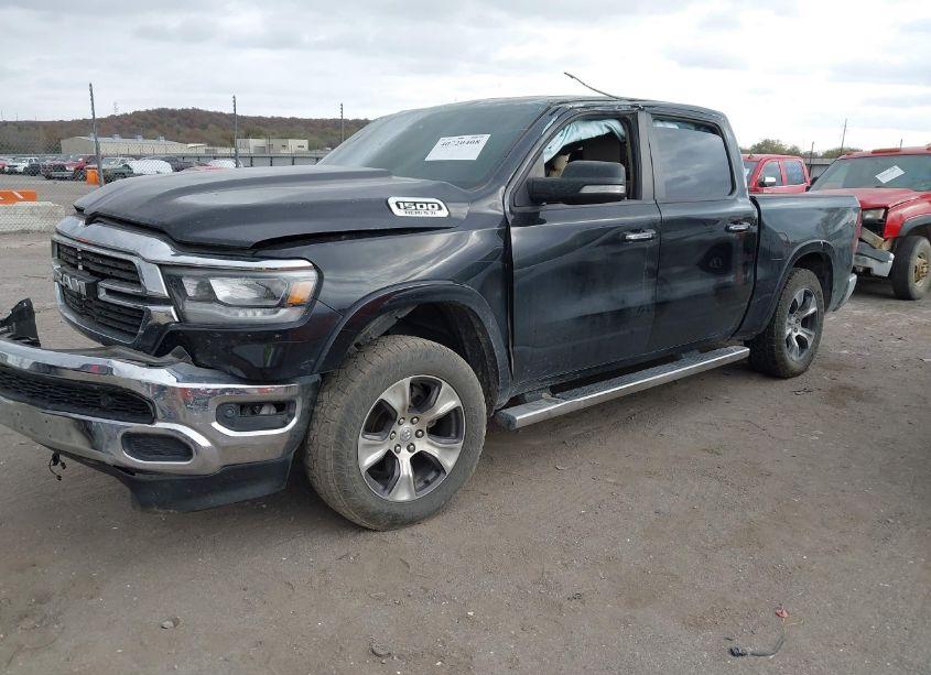 Photo 2 of 2019 Ram 1500 LARAMIE 4X4 5'7 BOX (VIN 1C6SRFJTXKN520763)