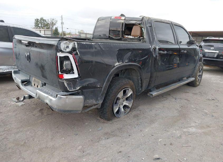 Photo 4 of 2019 Ram 1500 LARAMIE 4X4 5'7 BOX (VIN 1C6SRFJTXKN520763)