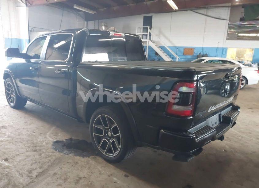 Photo 3 of 2019 Ram 1500 LARAMIE 4X4 5'7 BOX (VIN 1C6SRFJTXKN610253)