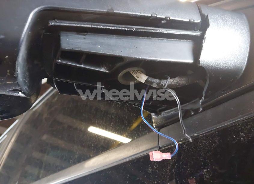 Photo 6 of 2019 Ram 1500 LARAMIE 4X4 5'7 BOX (VIN 1C6SRFJTXKN610253)