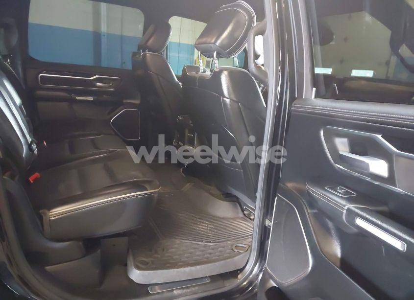 Photo 8 of 2019 Ram 1500 LARAMIE 4X4 5'7 BOX (VIN 1C6SRFJTXKN610253)