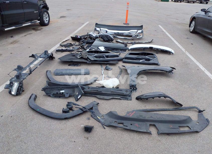 Photo 19 of 2019 Ram 1500 LARAMIE 4X4 5'7 BOX (VIN 1C6SRFJTXKN735737)