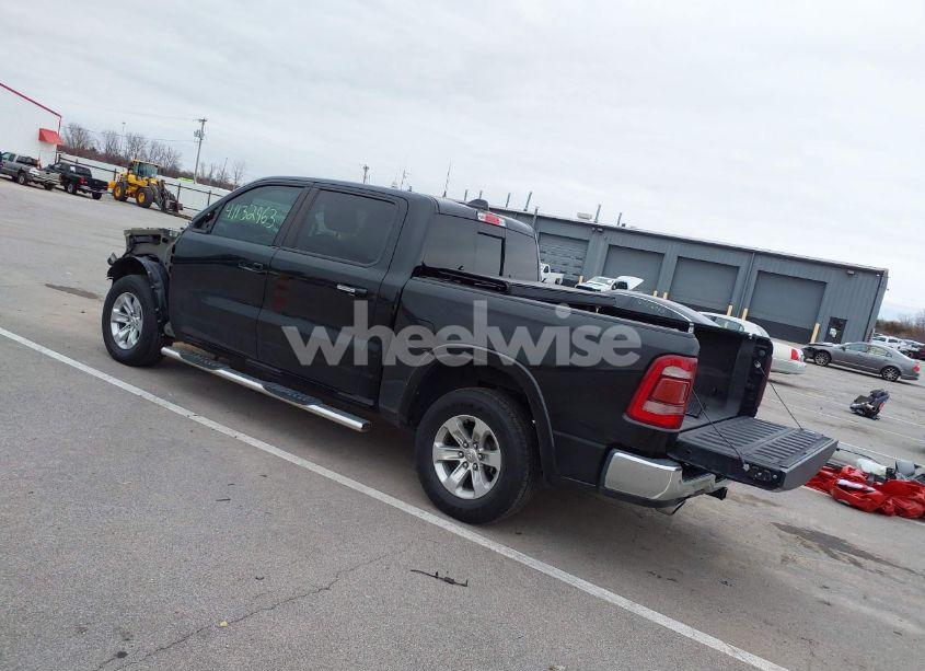 Photo 3 of 2019 Ram 1500 LARAMIE 4X4 5'7 BOX (VIN 1C6SRFJTXKN735737)